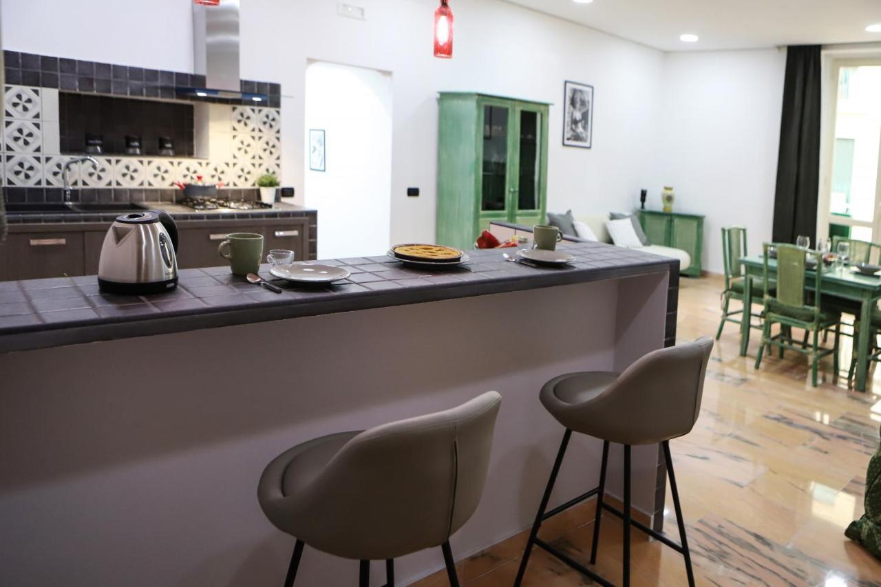 Modern At Piazza Del Gesu' By Wonderful Italy Apartment Naples