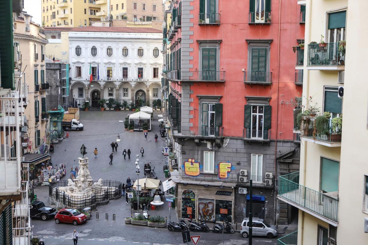 Apartment Modern At Piazza Del Gesu' By Wonderful Italy