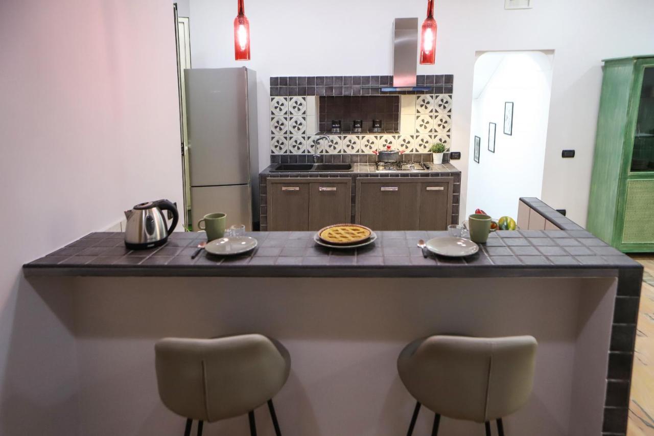 Apartment Modern At Piazza Del Gesu' By Wonderful Italy